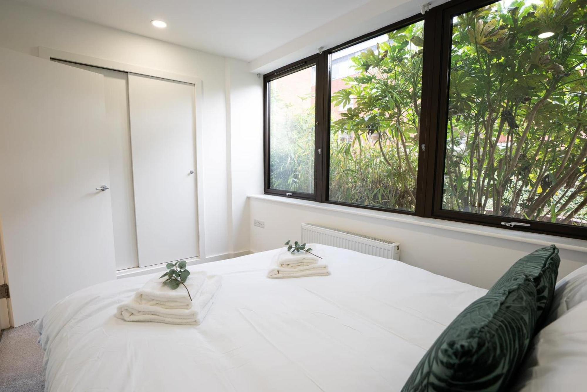 Modern City Centre Apartment Exeter Ngoại thất bức ảnh