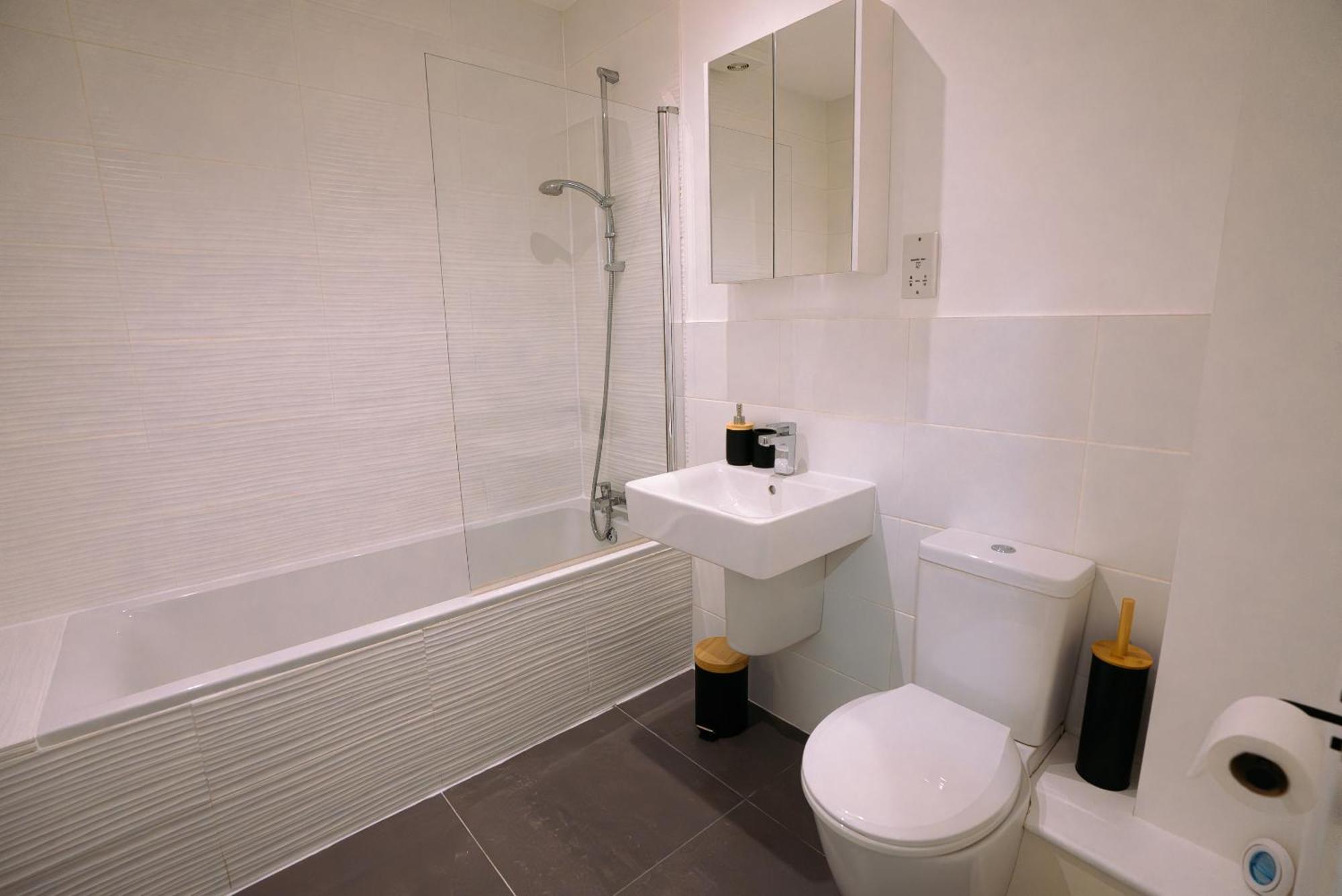 Modern City Centre Apartment Exeter Ngoại thất bức ảnh