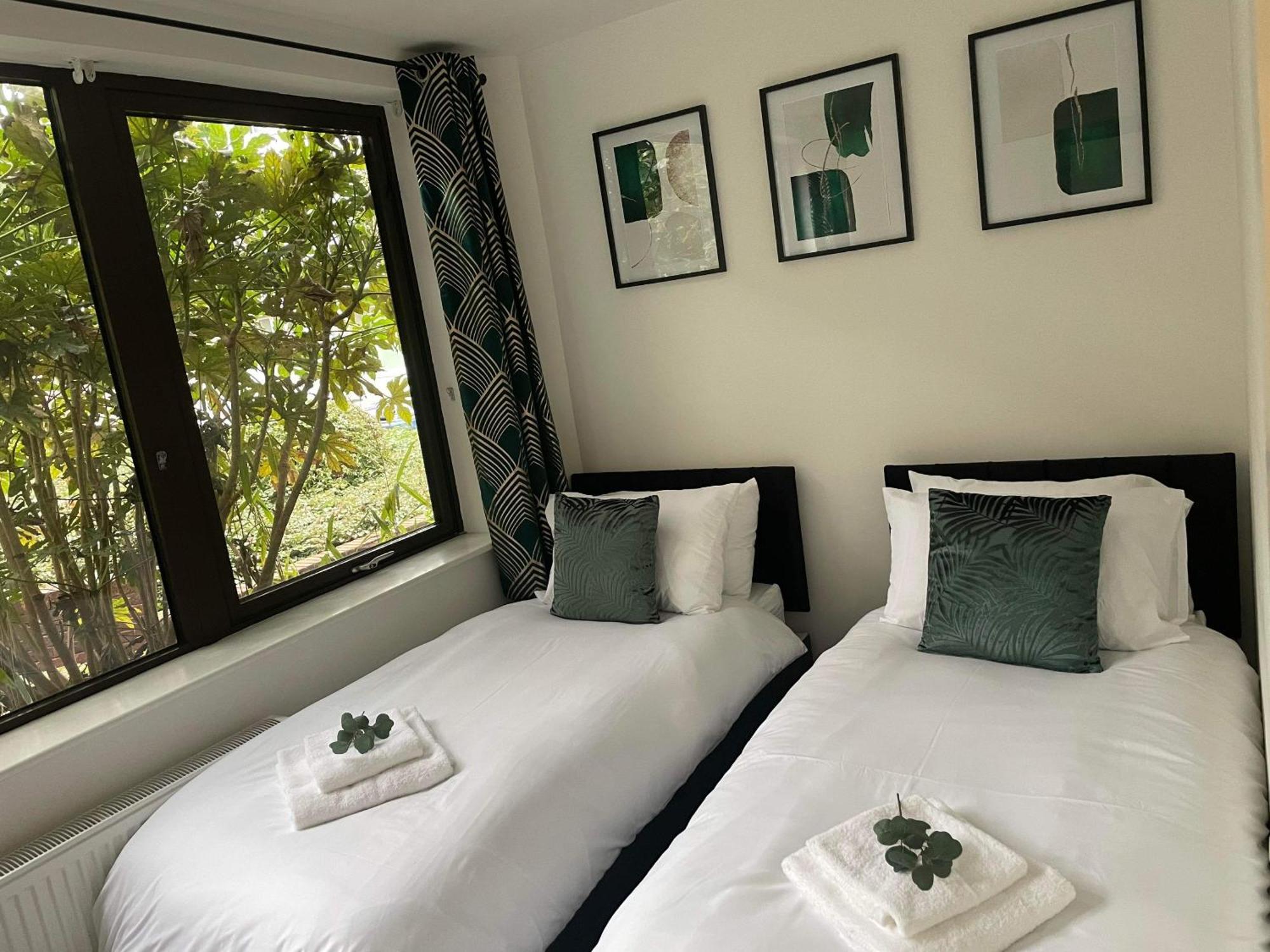 Modern City Centre Apartment Exeter Ngoại thất bức ảnh